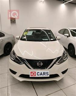 نيسان سيلفي